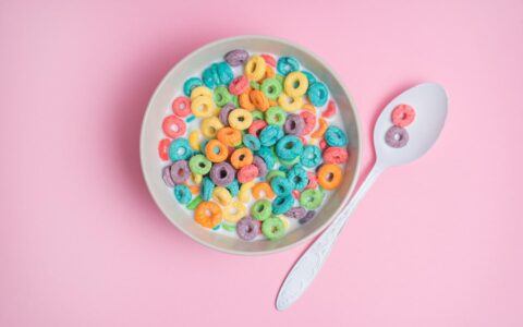 点绛唇·蹴罢秋千 李清照